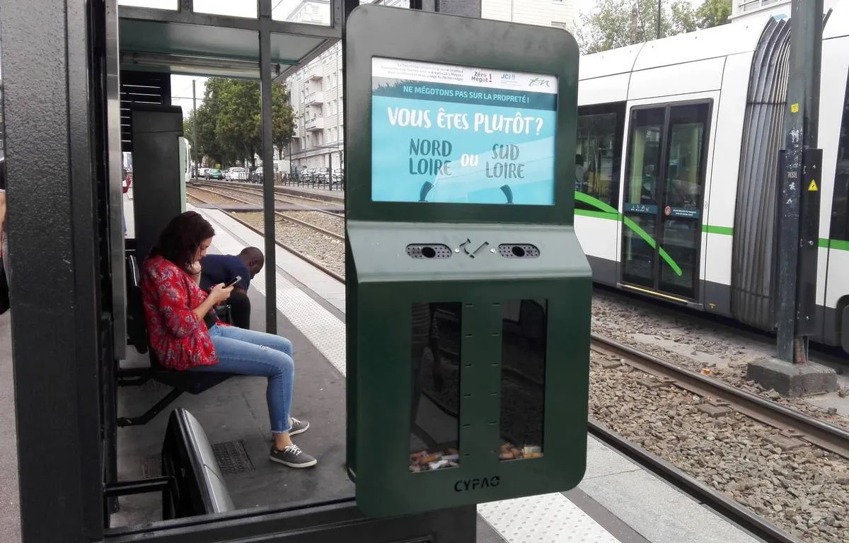 Les cendriers de sondage, ici à nantes